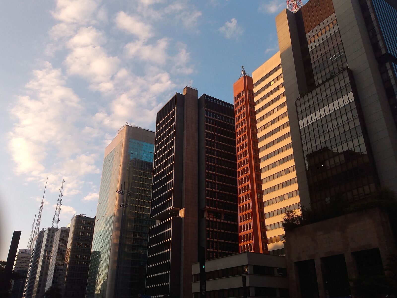 Prédios da Avenida Paulista, em São Paulo, entre eles o do Tribunal Regional Federal da 3ª Região